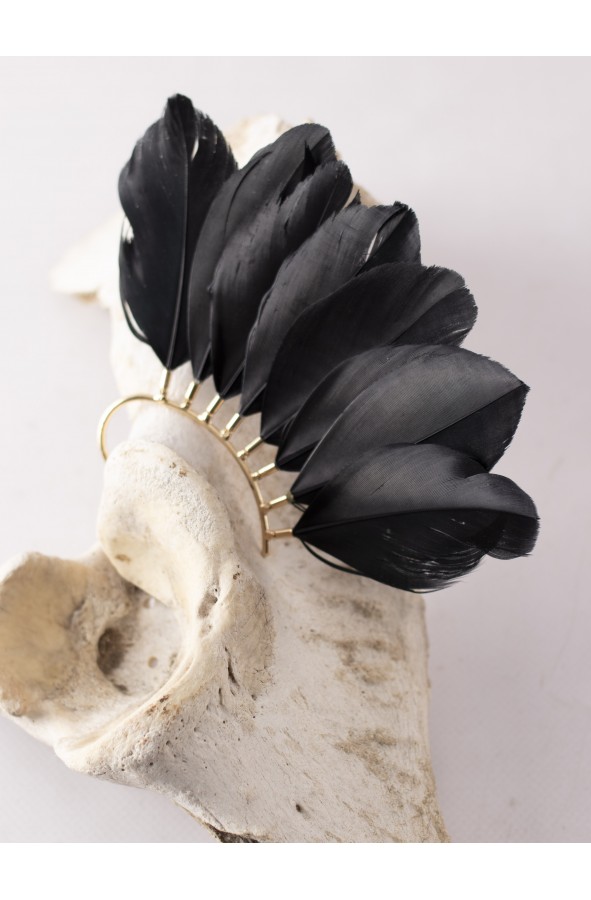 Ear cuff with feathers or black...