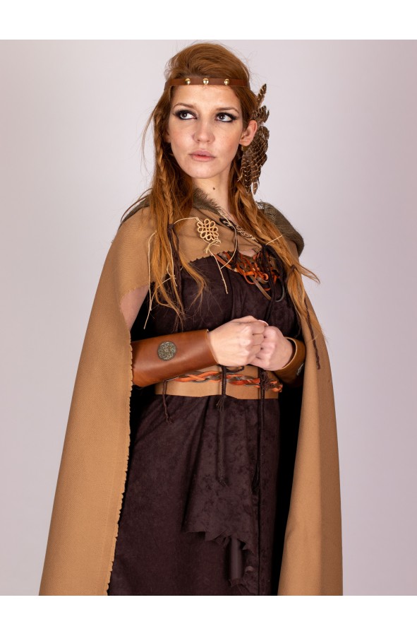 Capa celta o vikinga con capucha de saco