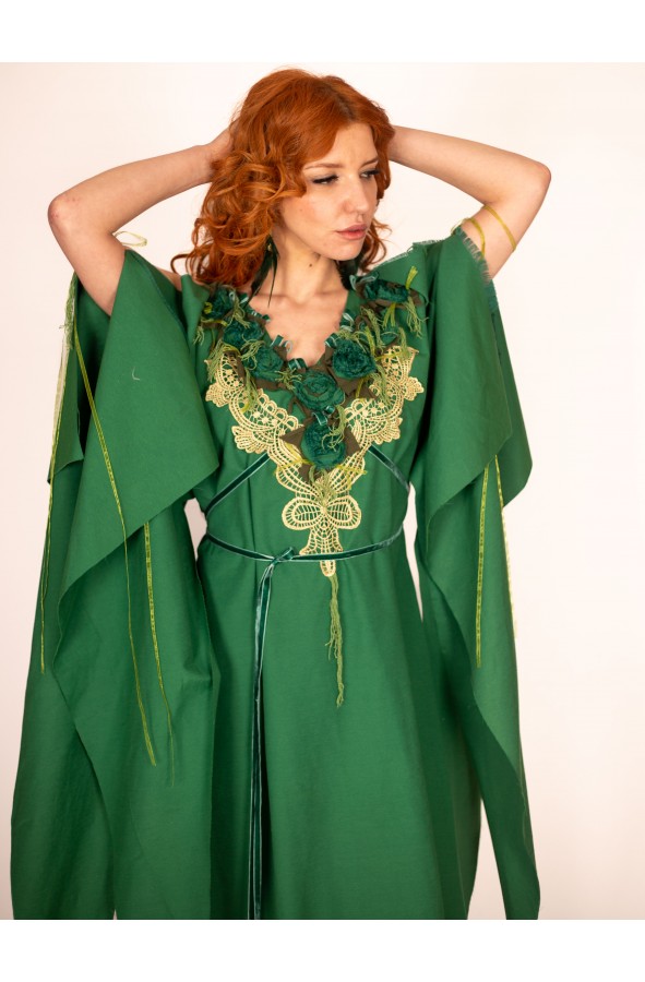 Vestido Medieval de Flores Verdes y...