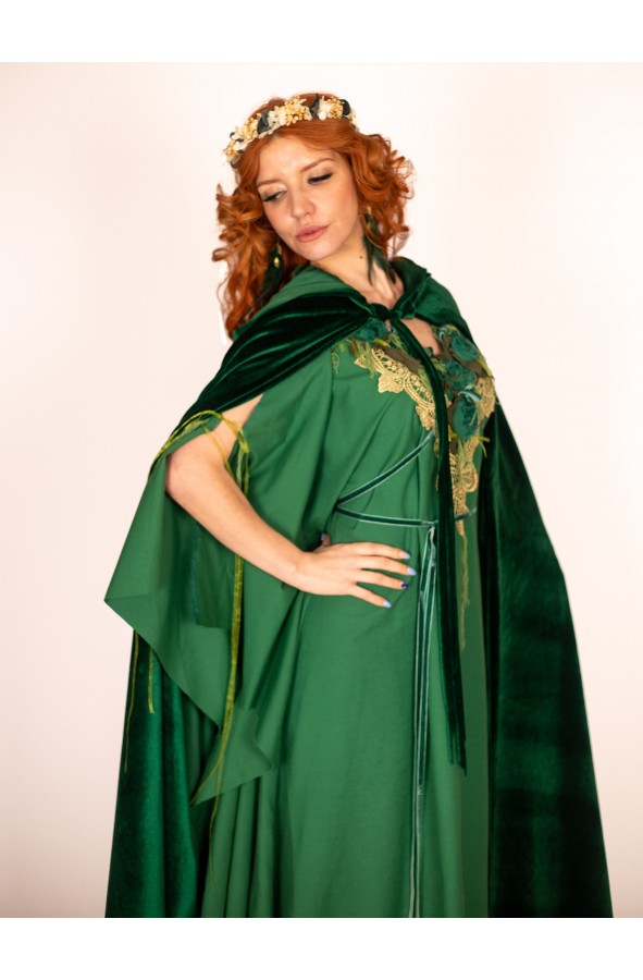 Vestido Medieval de Flores Verdes y...