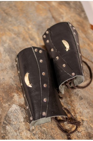 Celtic armband in black...