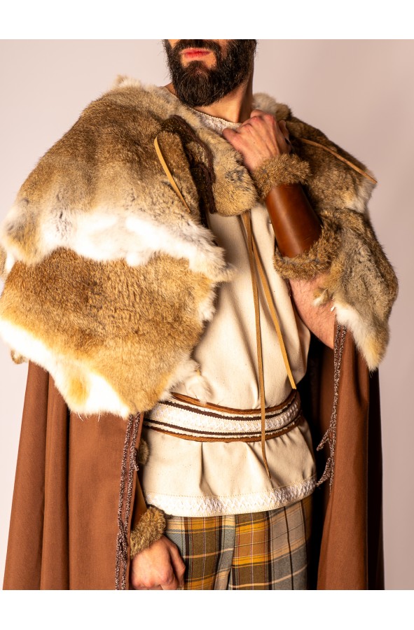 Brazaletes Celtas de Cuero Envejecido...