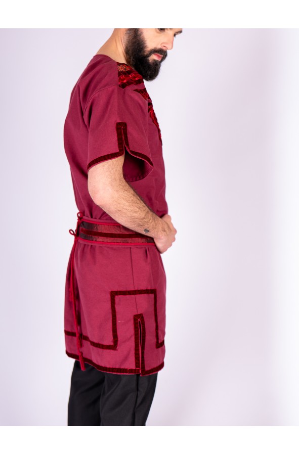 Túnica medieval de noble con terciopelo