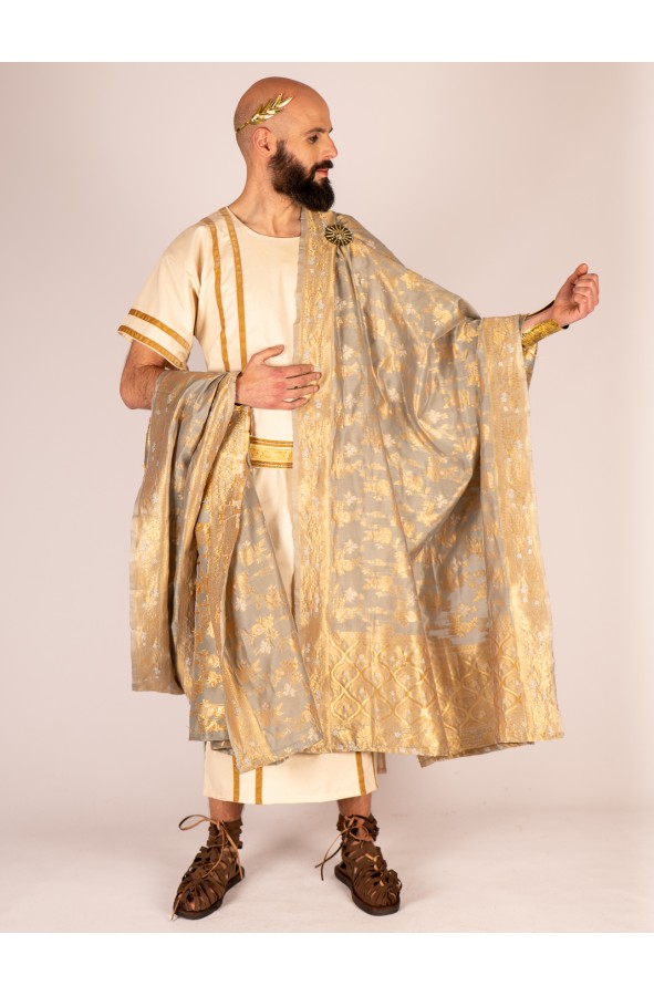 Traje de emperador romano con toga...