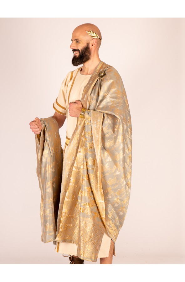 Noonday sun  Golden brooch