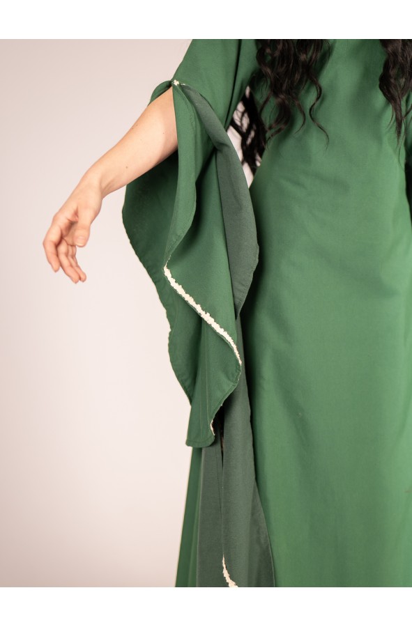 Forest green dress with medieval and elven inspiration
