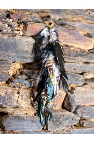 Pendiente largo de plumas...