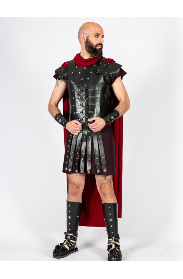 Armadura romana de piel negra lórica...
