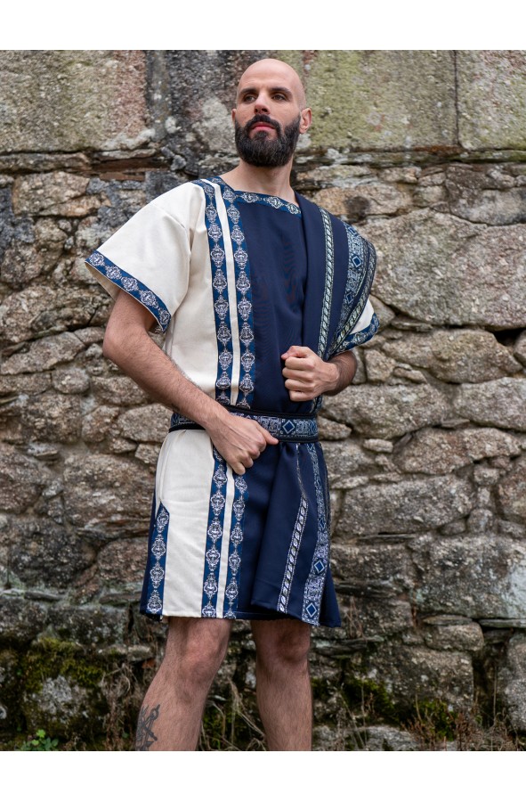 Roman set with blue and white tunic...