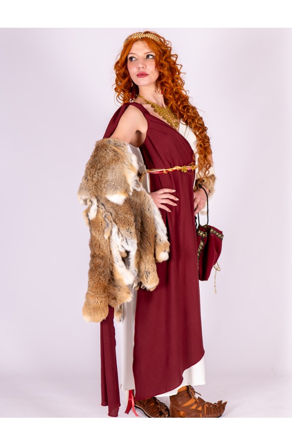 Rabbit fur cape for a Roman woman