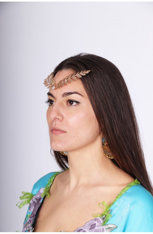 Golden Roman tiara with leaves